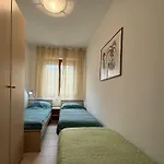 In Our Beachside Flat Апартаменты