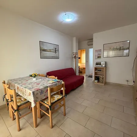 Lägenhet In Our Beachside Flat Bibione