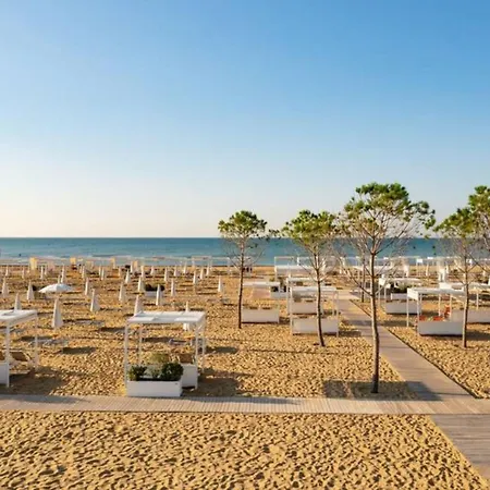 In Our Beachside Flat Апартаменты